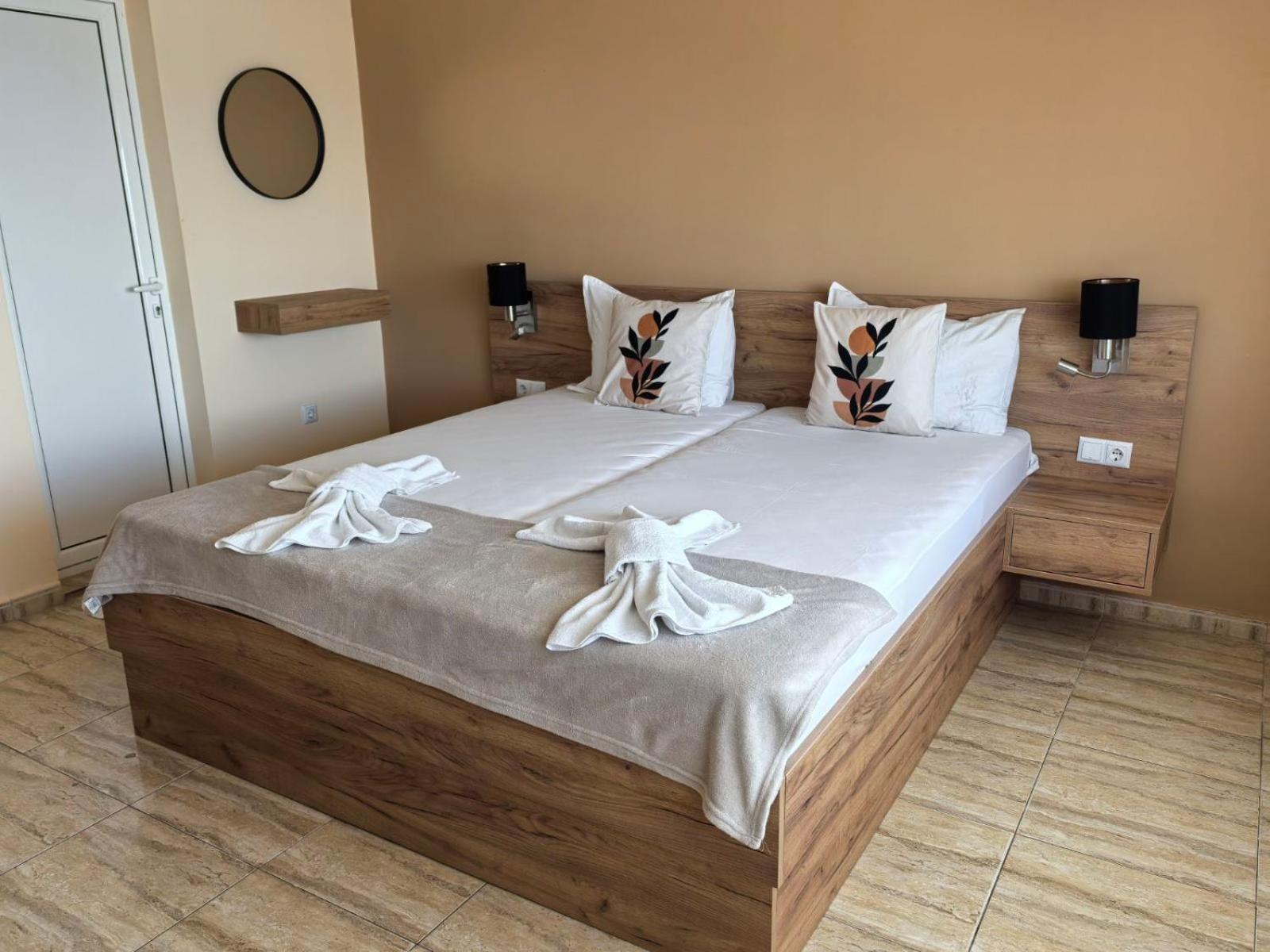 Family Hotel Alfa Vita Sozopol Buitenkant foto